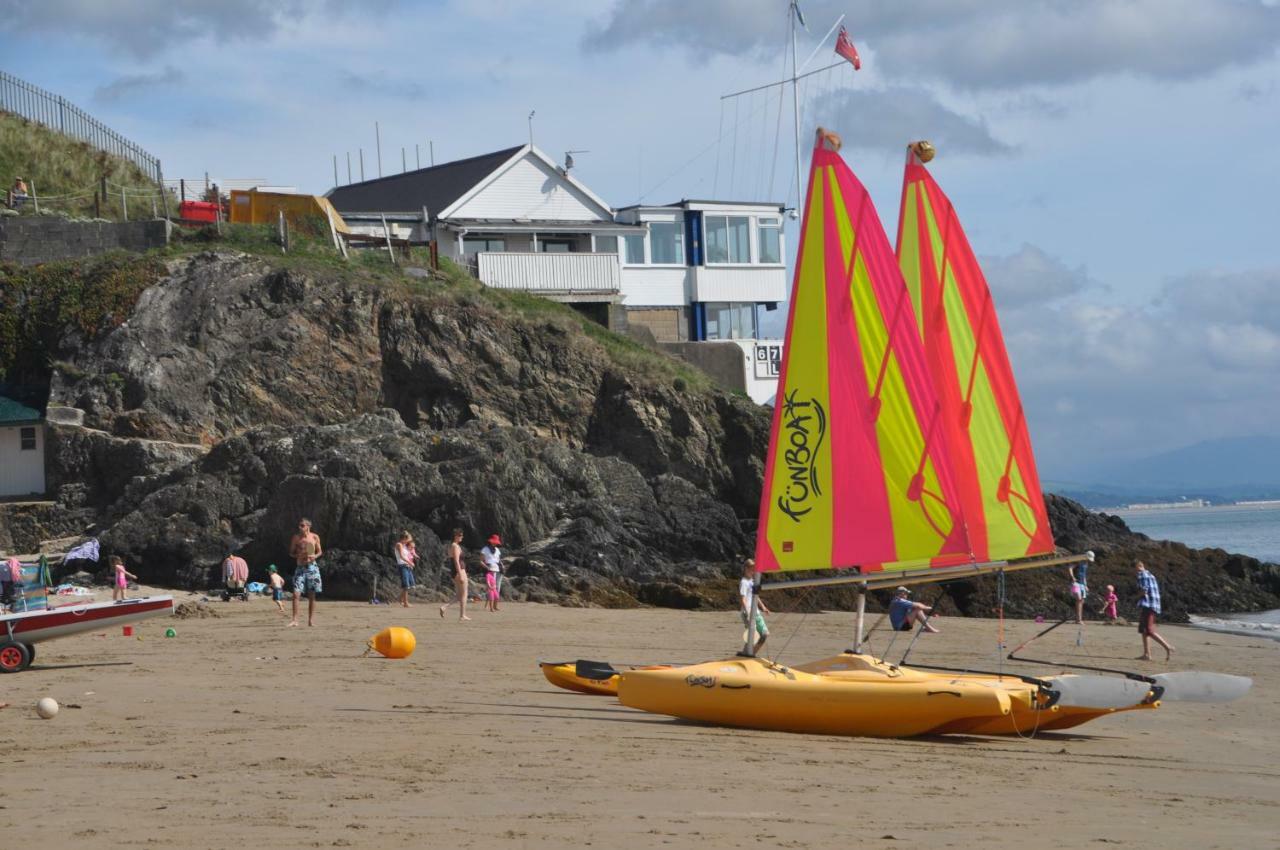 Stunning Beach Front House - Sleeps 6 Pwllheli Exterior foto