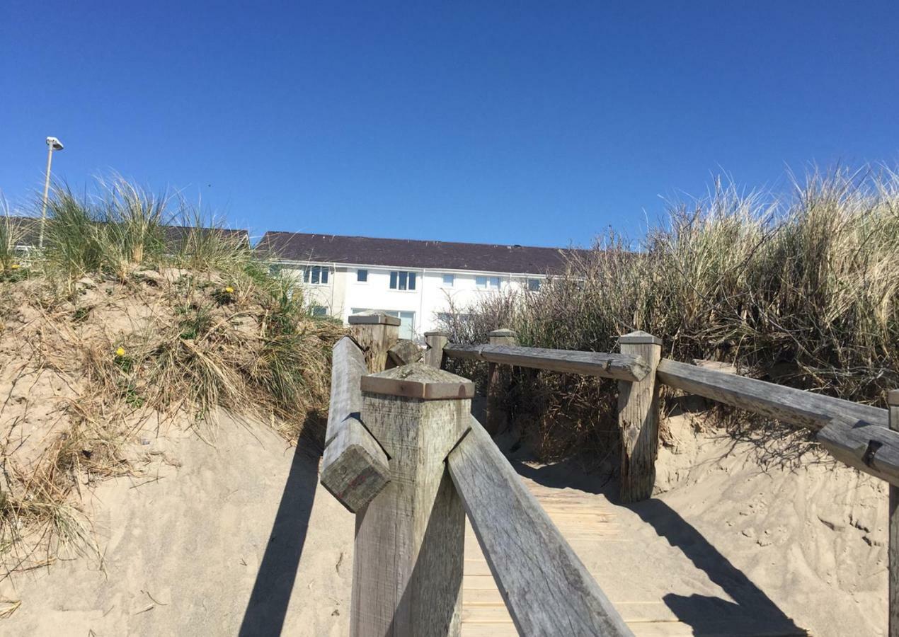 Stunning Beach Front House - Sleeps 6 Pwllheli Exterior foto